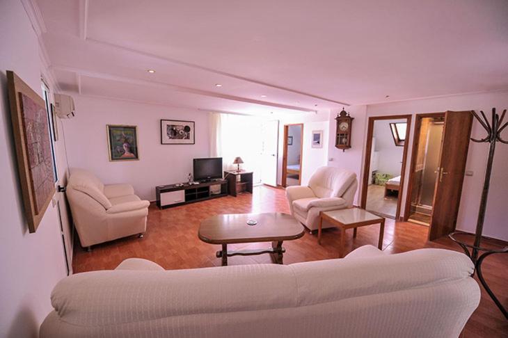 Petrovac Vila Mila מראה חיצוני תמונה