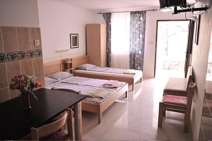 Petrovac Vila Mila מראה חיצוני תמונה
